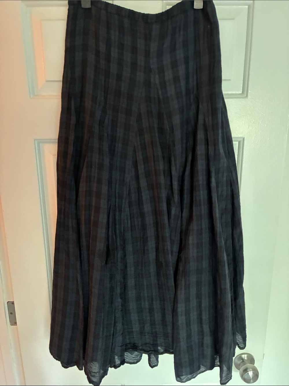 Cp Shades Lily Maxi Skirt. Ink Plaid,
Size Extra Small